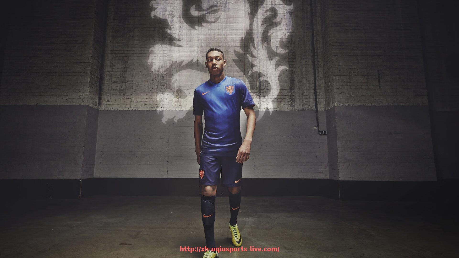 U球体育直播-世俱杯训练画面回顾:战术演练与备战状态展示